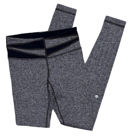 lululemon athletica Gray Leggings - Picture 5 of 5